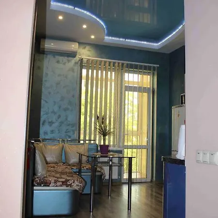 Cozy On Panteleimonivs'ka Апартаменти
